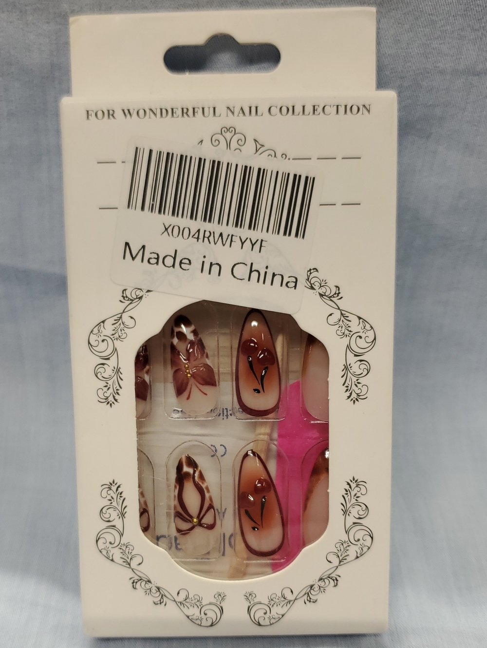 Brown Floral Press-On Nail Set for Women